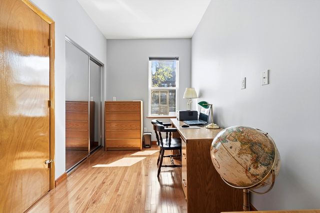 419 E 3rd St 2, Boston, MA 02127