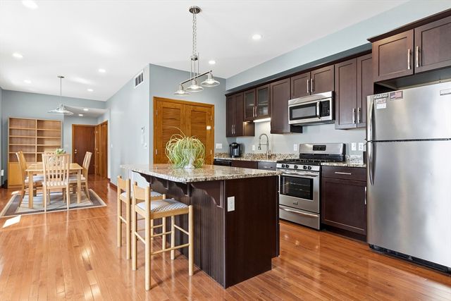 419 E 3rd St 2, Boston, MA 02127