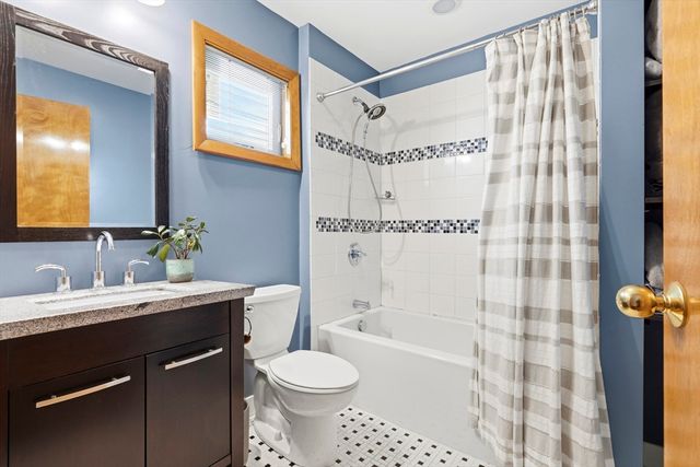 419 E 3rd St 2, Boston, MA 02127