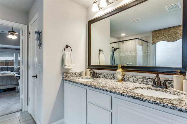 1000 Brenham Drive, Godley, TX 76044