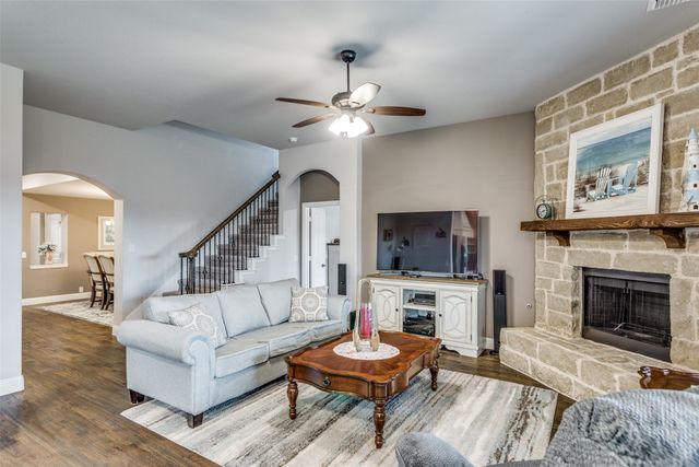 1000 Brenham Drive, Godley, TX 76044