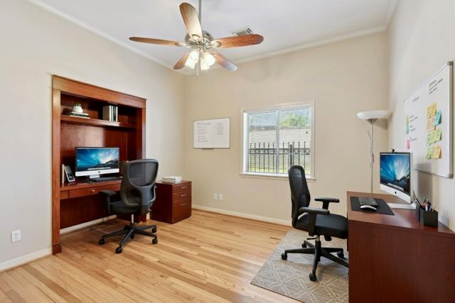 3201 White Oak Drive, Houston, TX 77007