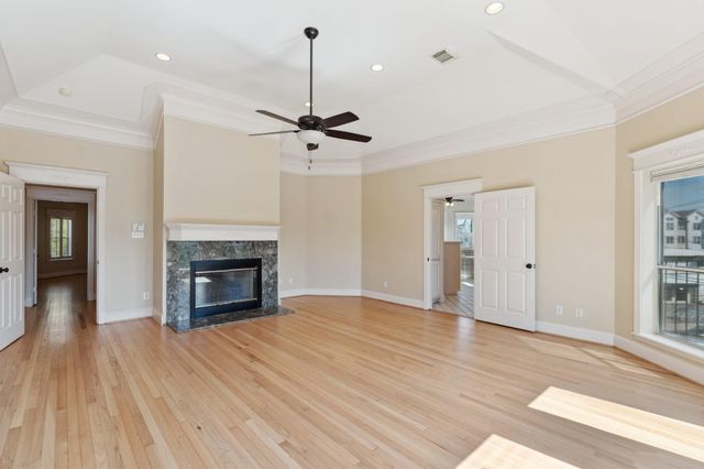 3201 White Oak Drive, Houston, TX 77007