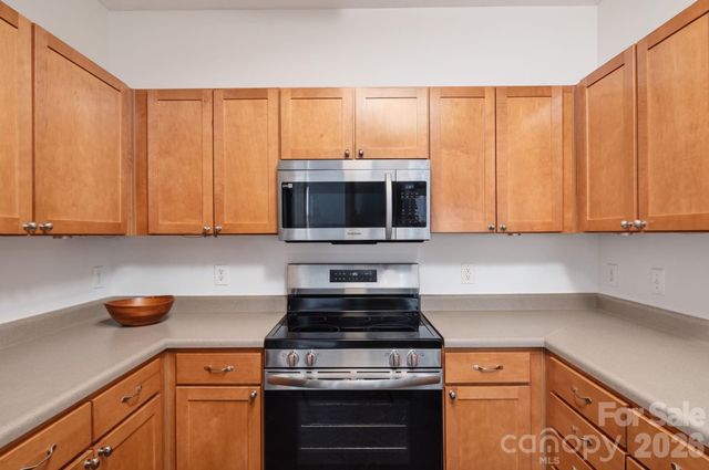 123 Appeldoorn Circle, Asheville, NC 28803