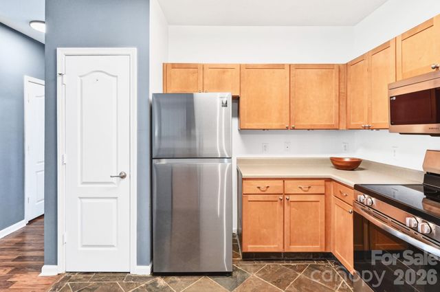 123 Appeldoorn Circle, Asheville, NC 28803