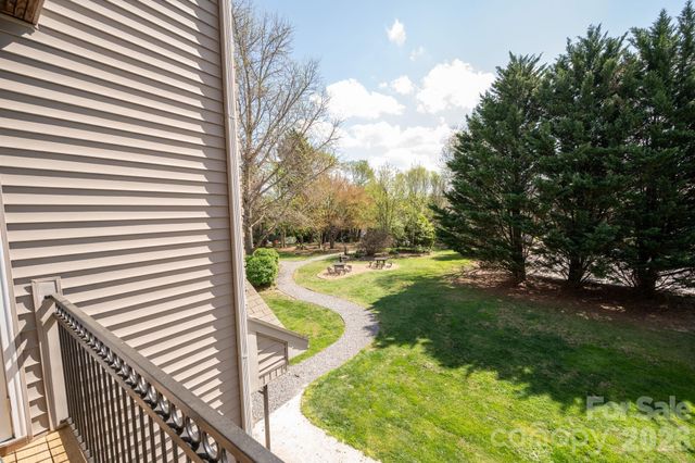 123 Appeldoorn Circle, Asheville, NC 28803