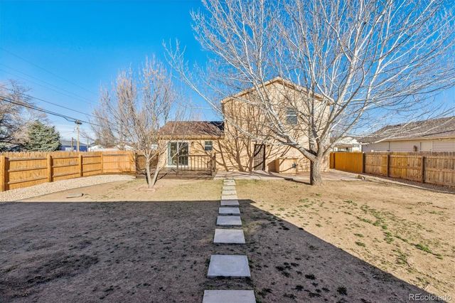 101 23rd Ave Ct, Greeley, CO 80631