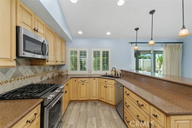 25382 Blackthorne Drive, Murrieta, CA 92563