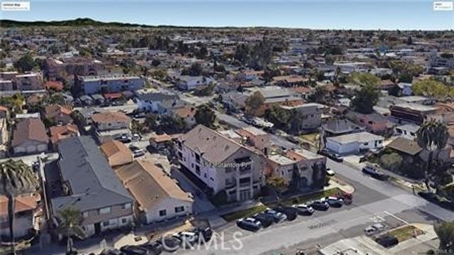 1512 N Stanton, Long Beach, CA 90804