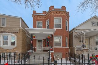 3530 W Evergreen Avenue 2, Chicago, IL 60651