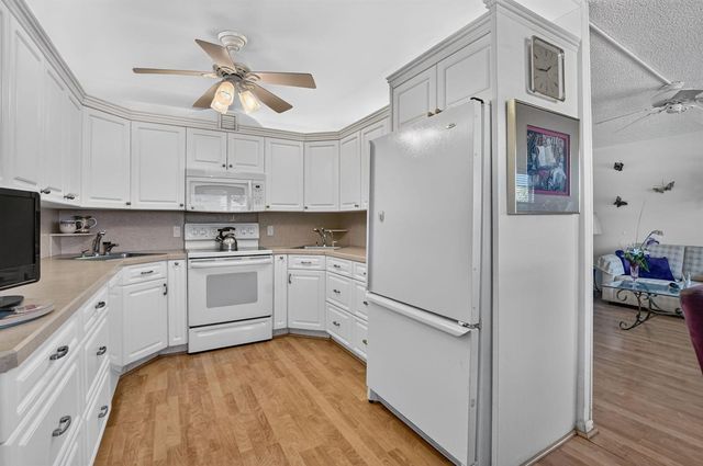 211 Richmond A 211, Deerfield Beach, FL 33442