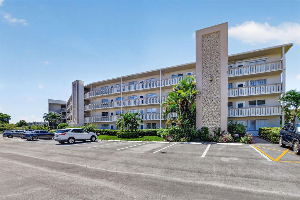 211 Richmond A 211, Deerfield Beach, FL 33442