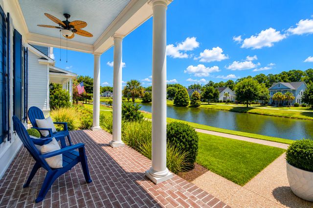 4007 Capensis Lane, Ravenel, SC 29470