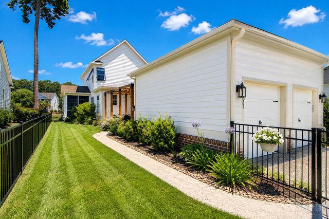 4007 Capensis Lane, Ravenel, SC 29470