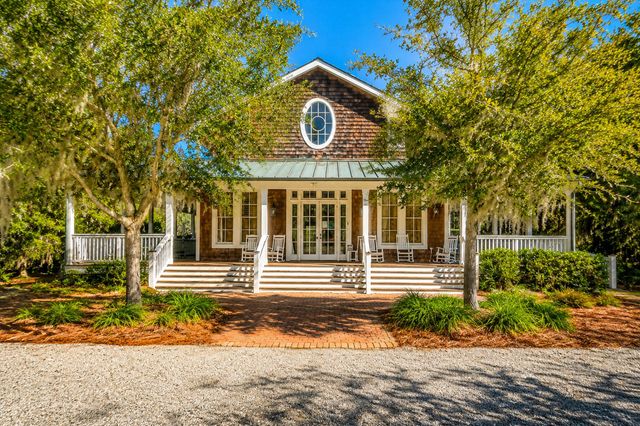 4007 Capensis Lane, Ravenel, SC 29470