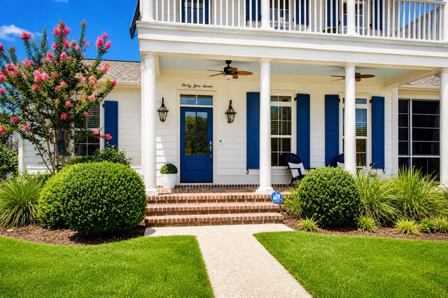 4007 Capensis Lane, Ravenel, SC 29470