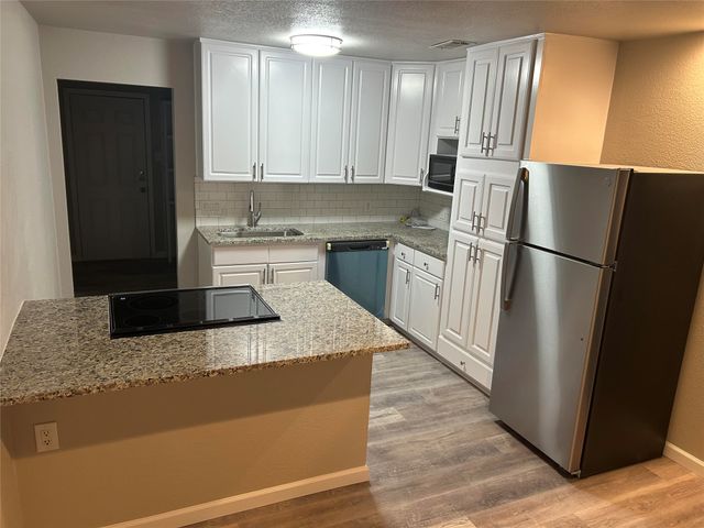 7427 Windhaven Road, North Richland Hills, TX 76182