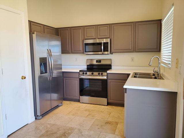 13874 N 148th Avenue, Surprise, AZ 85379