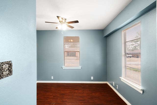 3165 E Houston Street, Paris, TX 75460