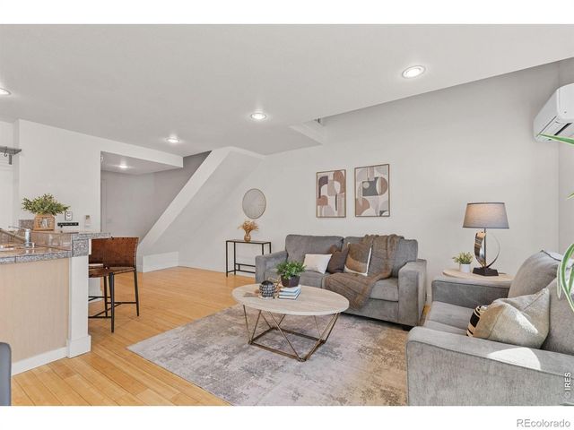 827 Maxwell Avenue E, Boulder, CO 80304