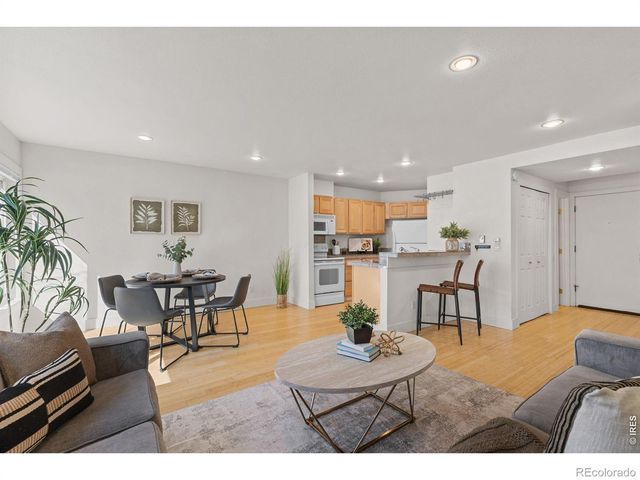 827 Maxwell Avenue E, Boulder, CO 80304