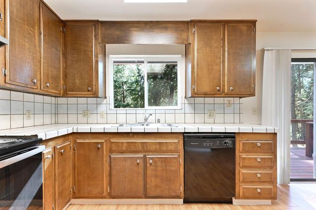 26974 Jacqueline Dr, Pioneer, CA 95666