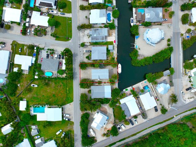 1590 Dolphin Drive, Marathon, FL 33050