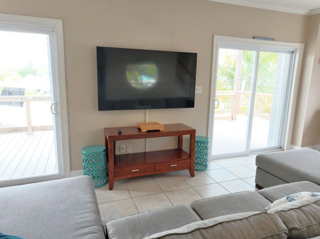 1590 Dolphin Drive, Marathon, FL 33050