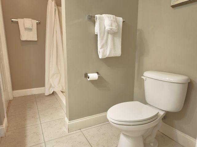 1590 Dolphin Drive, Marathon, FL 33050