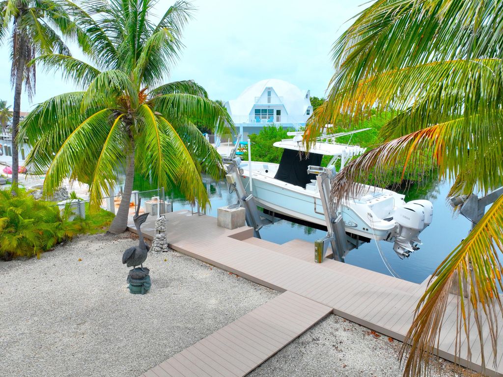 1590 Dolphin Drive, Marathon, FL 33050