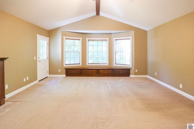 87 Deer Trace Road, Benton, KY 42025