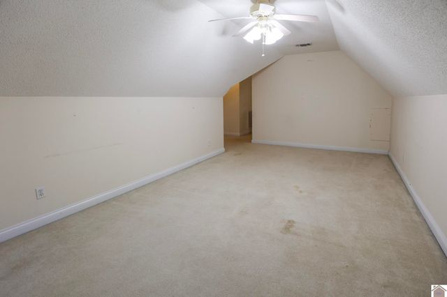 87 Deer Trace Road, Benton, KY 42025