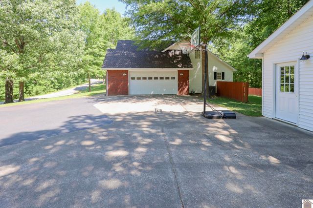 87 Deer Trace Road, Benton, KY 42025