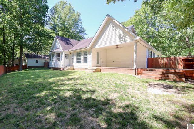 87 Deer Trace Road, Benton, KY 42025