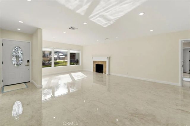 10109 Parr, Sunland, CA 91040