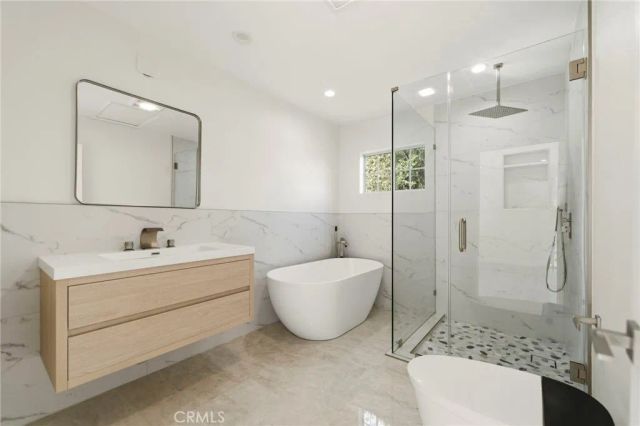 10109 Parr, Sunland, CA 91040
