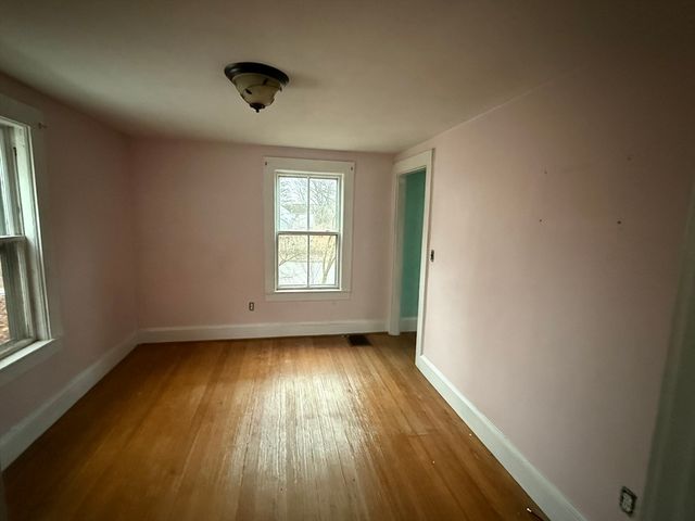 181 Saint Mary St, Needham, MA 02494