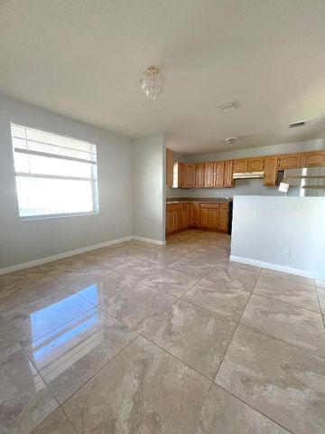 17 SW 6th Avenue, Dania Beach, FL 33004