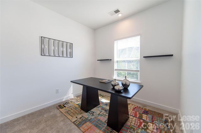 653 Uwharrie River Road, Charlotte, NC 28211