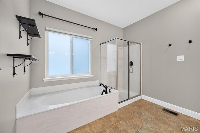 3135 Wheeling Drive, St Charles, MO 63301