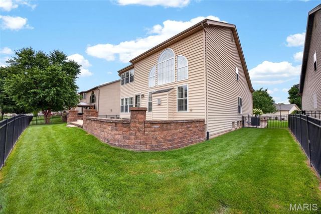 3135 Wheeling Drive, St Charles, MO 63301