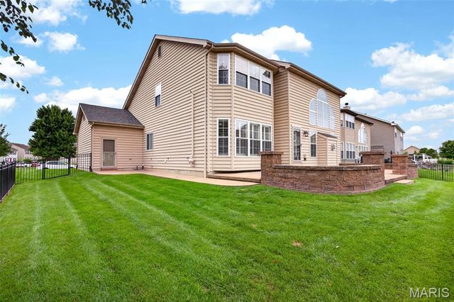 3135 Wheeling Drive, St Charles, MO 63301
