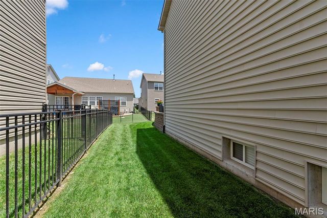 3135 Wheeling Drive, St Charles, MO 63301