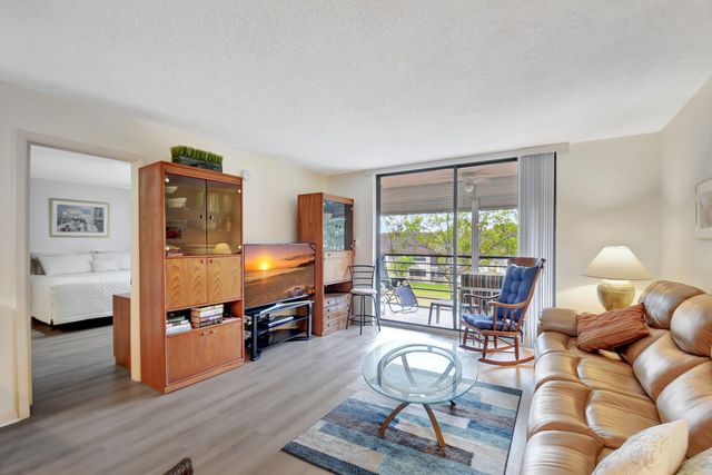 7770 Tahiti Lane 306, Lake Worth, FL 33467