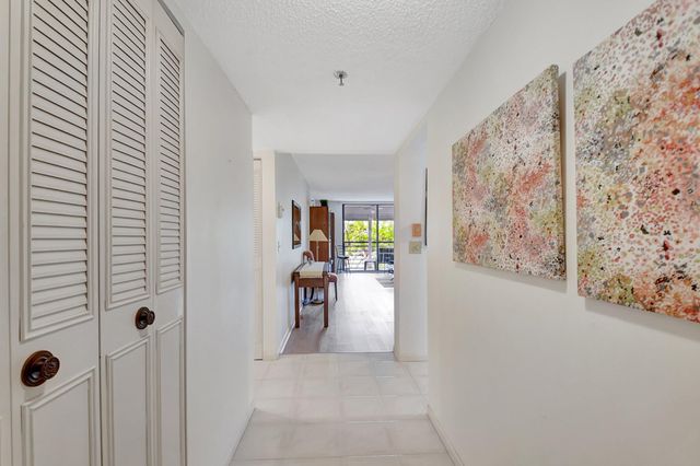 7770 Tahiti Lane 306, Lake Worth, FL 33467