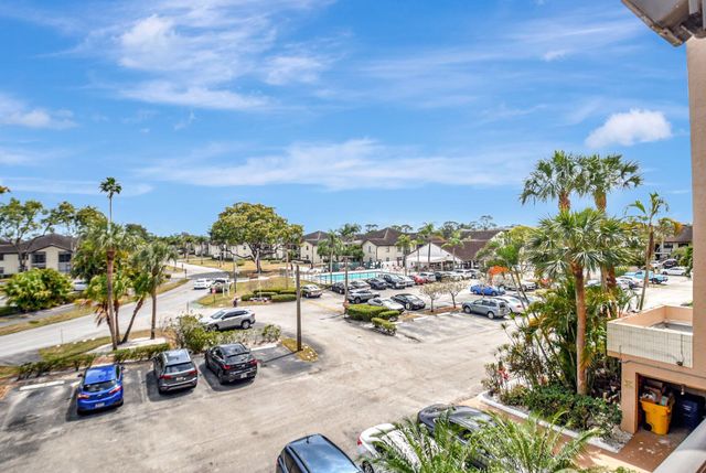7770 Tahiti Lane 306, Lake Worth, FL 33467