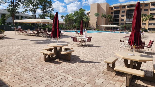 7770 Tahiti Lane 306, Lake Worth, FL 33467