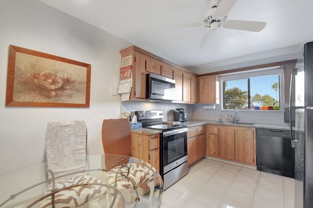 7770 Tahiti Lane 306, Lake Worth, FL 33467