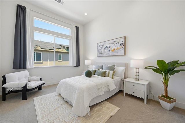 2027 Joshua Tree Circle, Milpitas, CA 95035