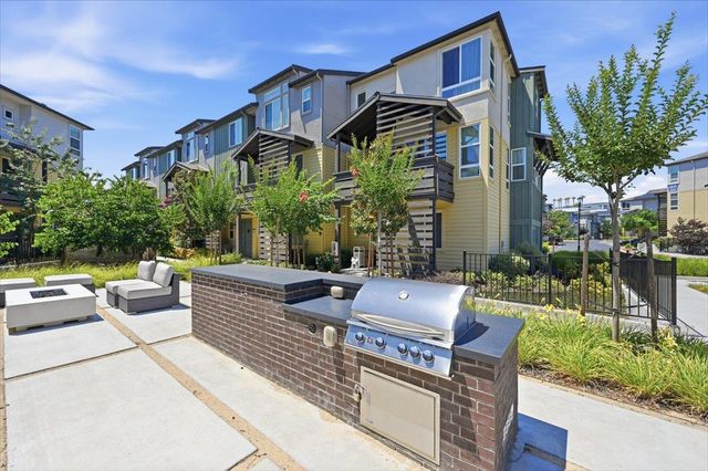 2027 Joshua Tree Circle, Milpitas, CA 95035